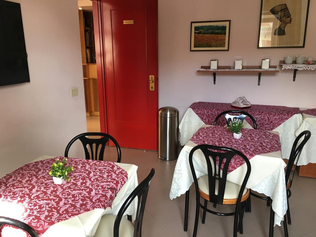 Hotel Facioni Pomezia Kültér fotó