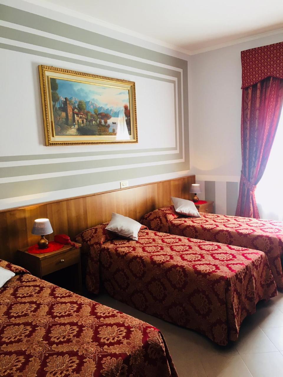 Hotel Facioni Pomezia Kültér fotó